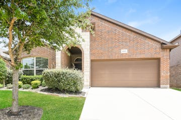 2921 CEDAR RIDGE LN FORT WORTH, TX 76177
